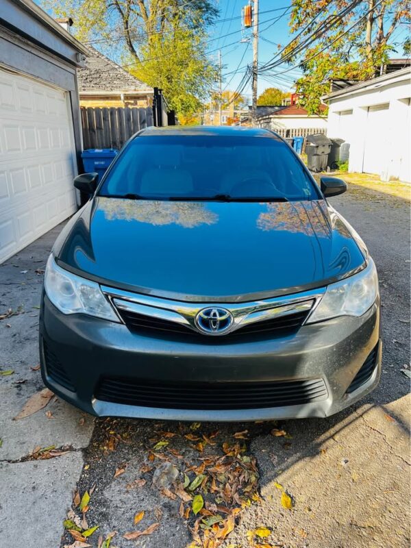 2014 Toyota camry Hybrid LE Sedan 4D